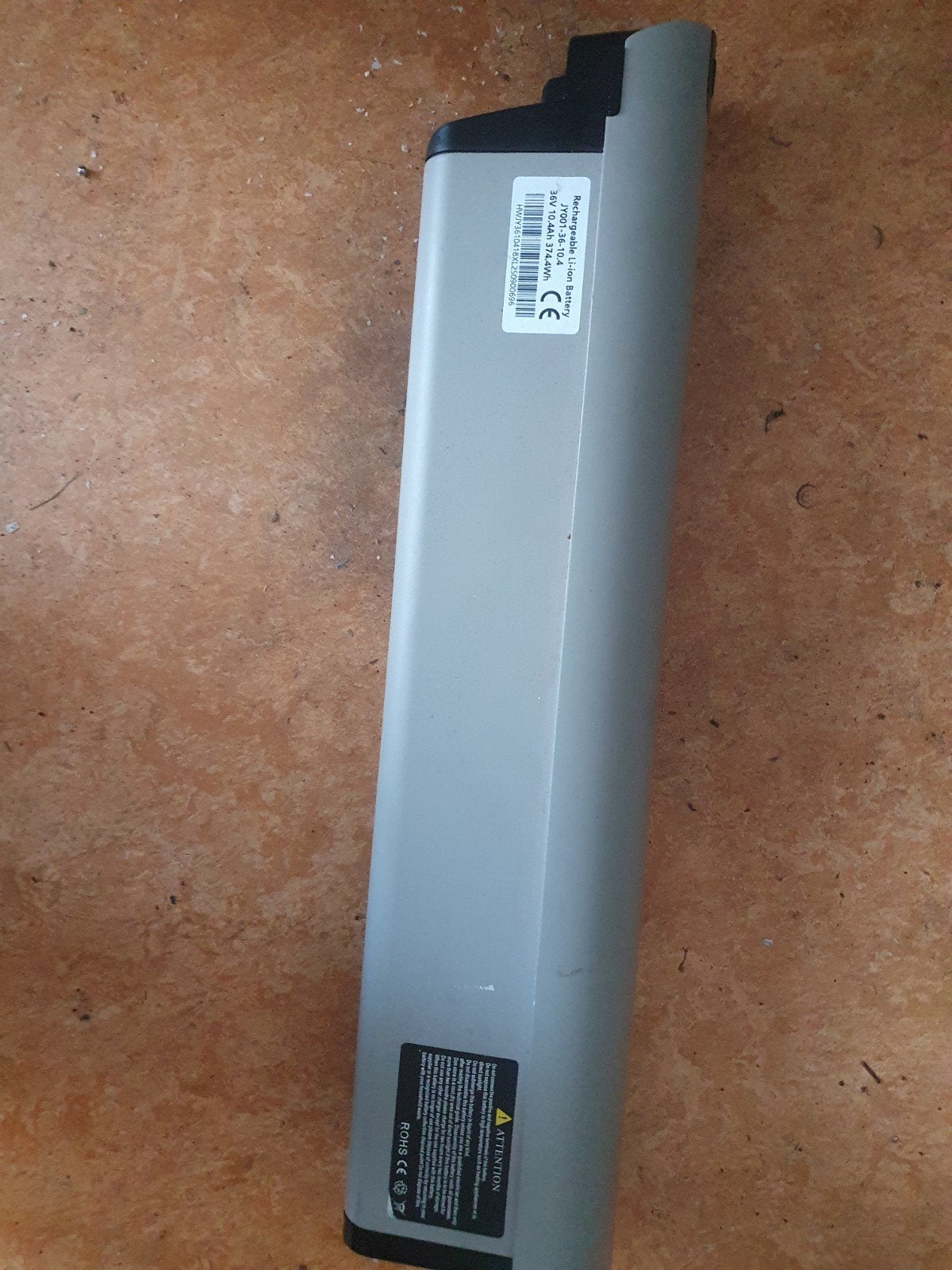 Oplaadbare Li-ion Accu 36V 10.4Ah (374.4Wh), Zo goed als nieuw