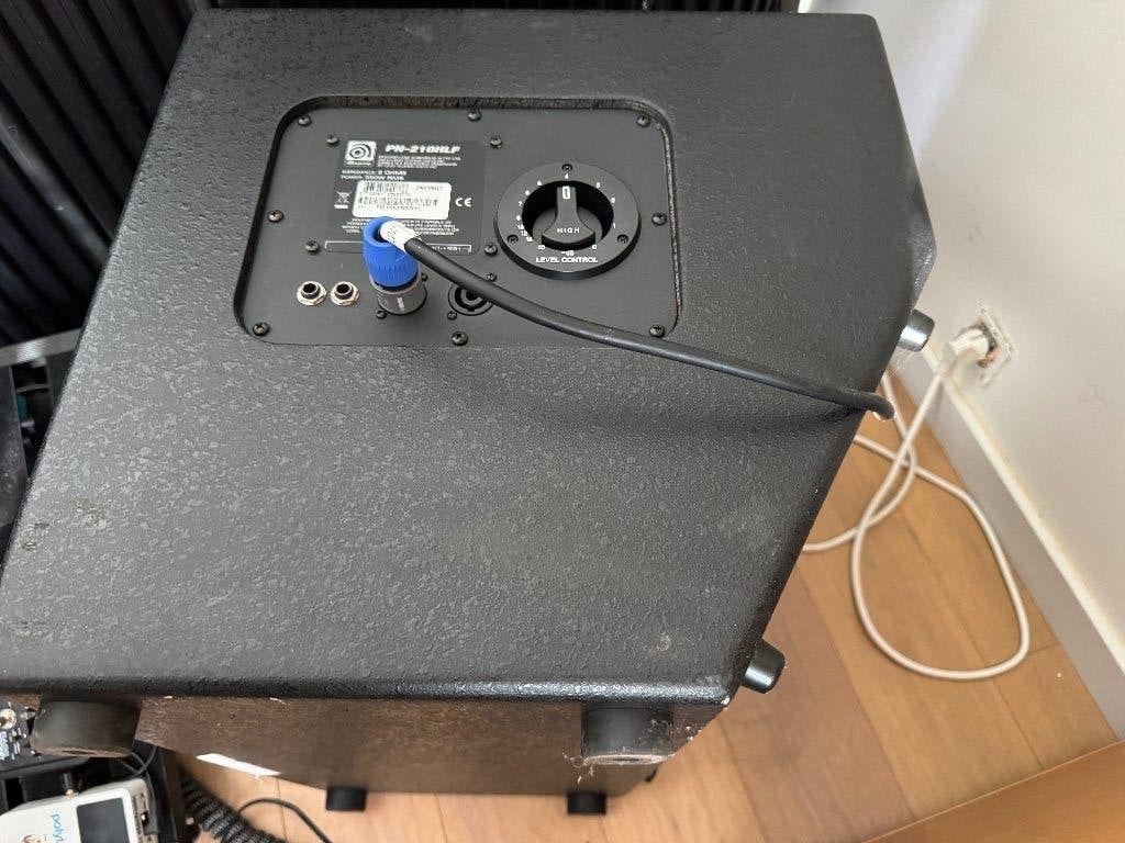 Ampeg PN210 Pro neo cabinet, Ophalen, Zo goed als nieuw, Basgitaar, 100 watt of meer