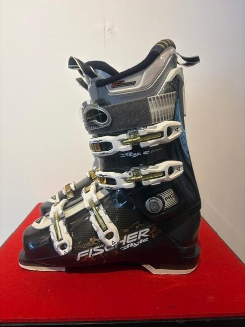 Fischer Mystyle 100 dames skischoenen maat 26,5(40) Gebruikt, 100 tot 140 cm, Schoenen, Ophalen of Verzenden, Skiën