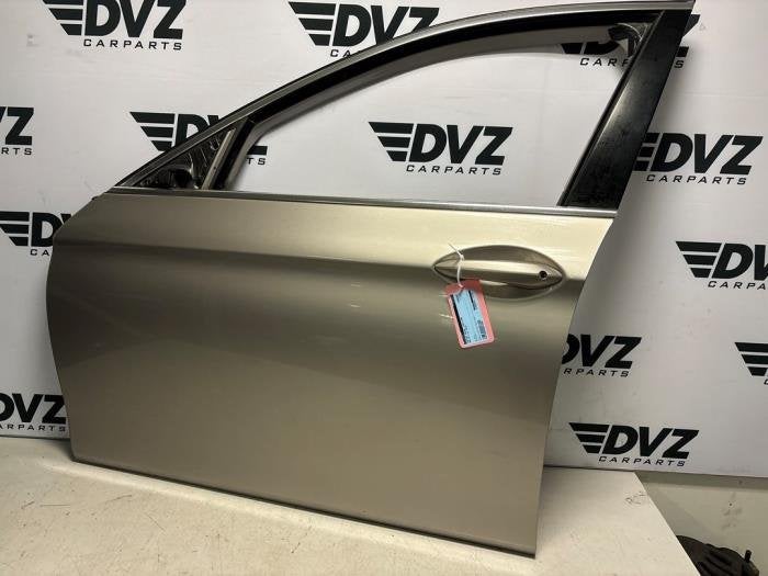 Portier 4Deurs links-voor van een BMW M5 (354), Gebruikt, -, Deur, -