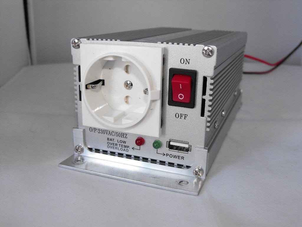 HQ300 12V-230V omvormer., Ophalen of Verzenden, Zo goed als nieuw, Overige typen