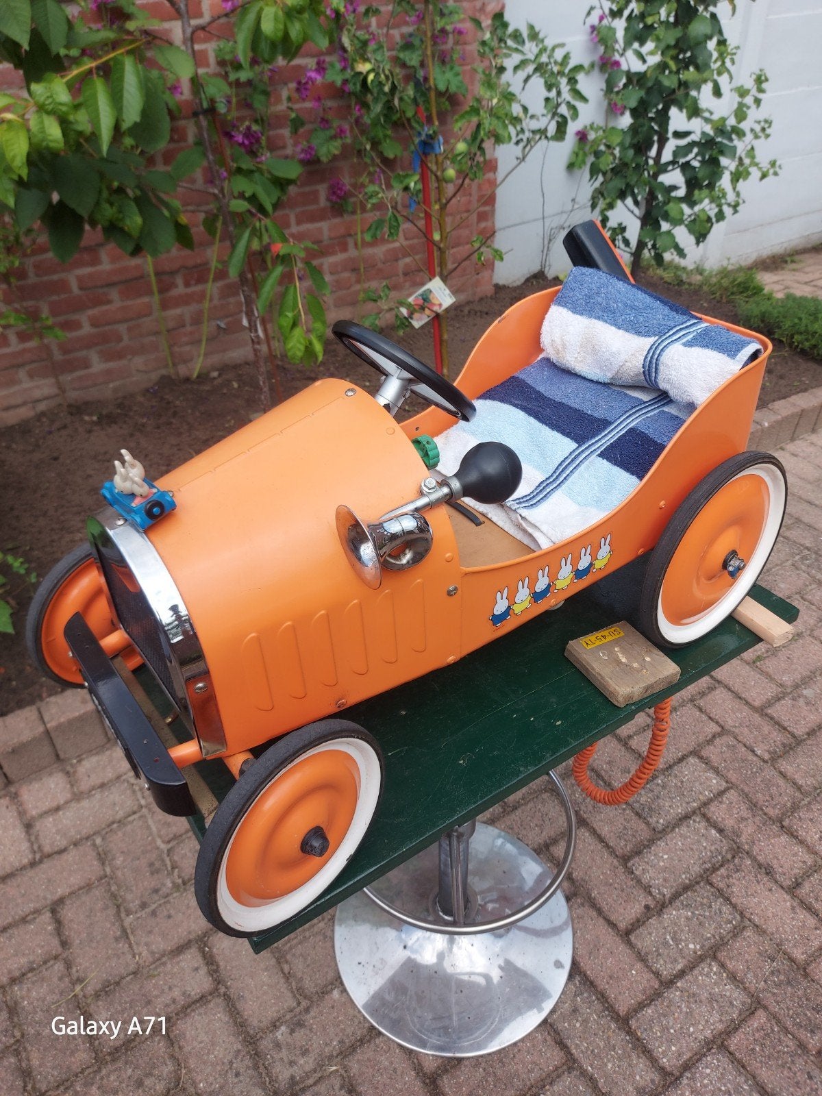 Auto elektrische  Nijntje, Ophalen