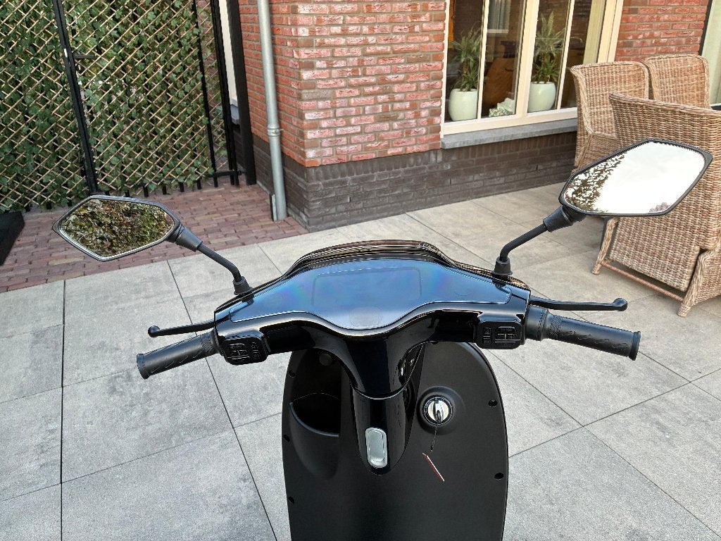 Foto 24 van LA Souris  S1 Scooter BJ 2025 zonderAccu Loop of Sloop€550