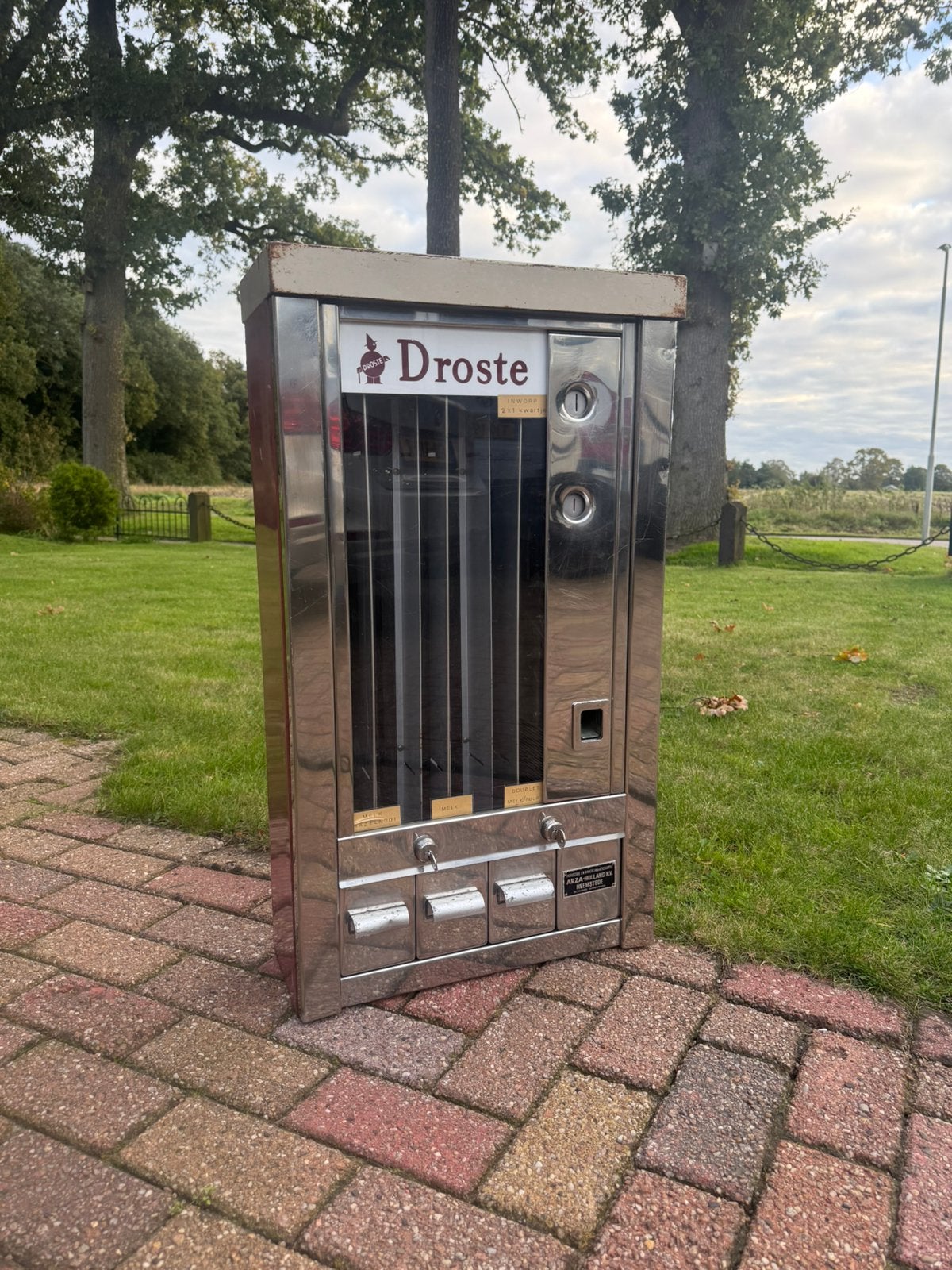 Droste chocolade verkoop automaat warenautomaat chocola, Ophalen, Zo goed als nieuw