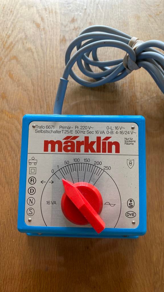 Märklin transformator 6671, Ophalen of Verzenden, Zo goed als nieuw, Märklin, Transformator of Voeding