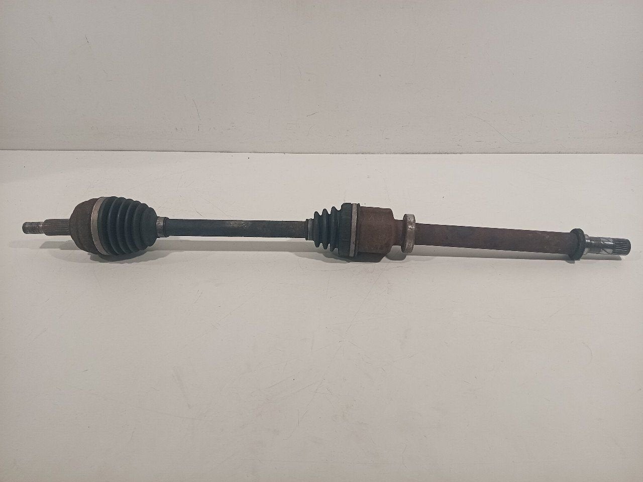 Aandrijfas rechts voor Renault Scénic, Onderdelen@venauto.nl, Van der Ven Autorecycling B.V., Gebruikt, Ettenseweg 76, 4706 PB Roosendaal, The Netherlands