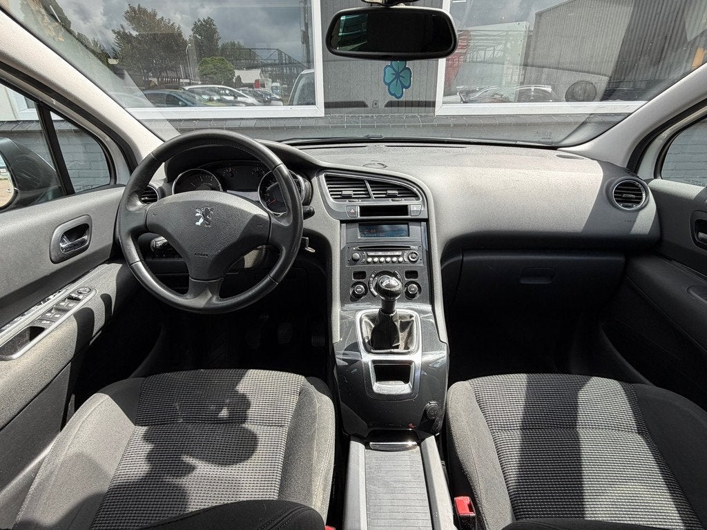Peugeot 5008 1.6 VTi Active 5p / Nieuwe APK / Trekhaak, Auto's, Voorwielaandrijving, Euro 5, 1380 kg, Gebruikt