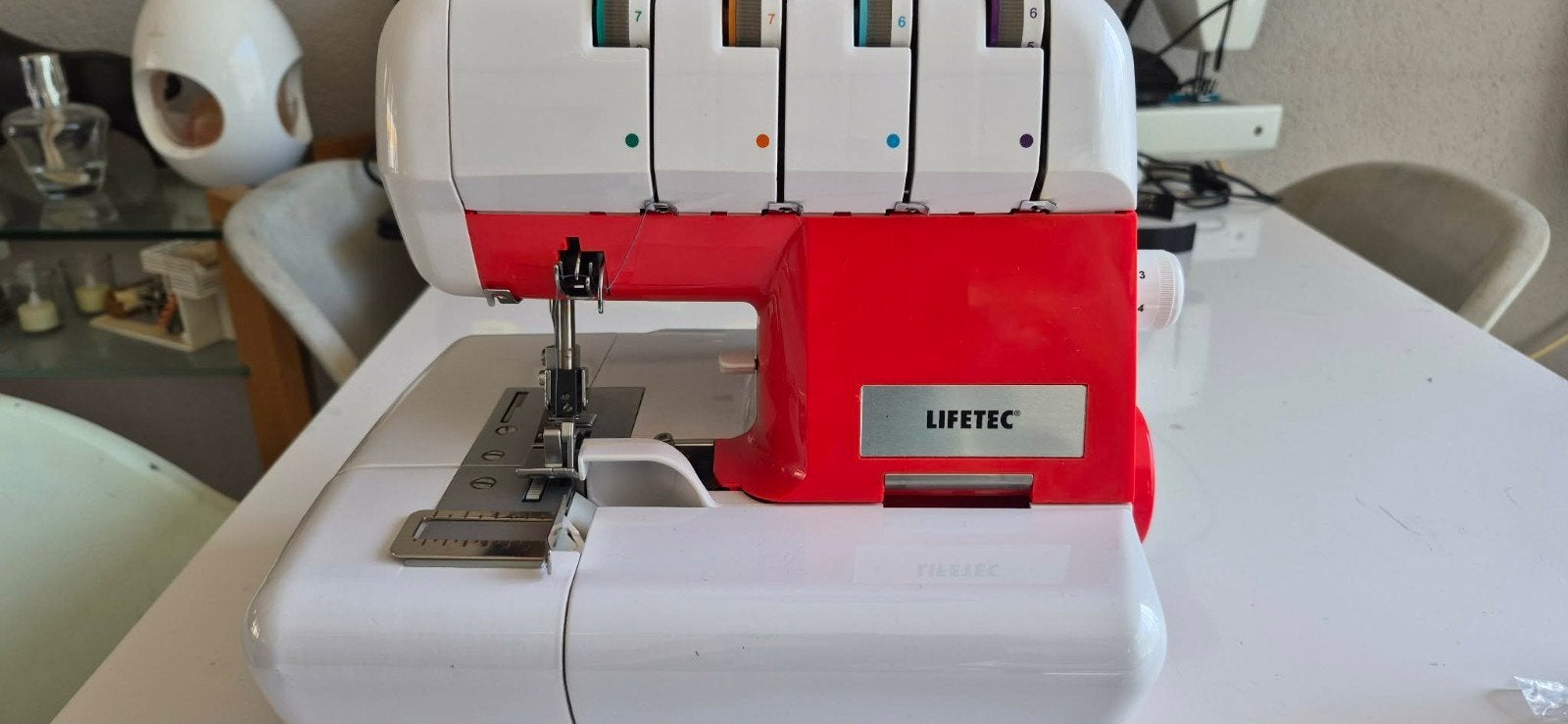 Lifetec Overlock Lockmachine MD 16600 - Zo goed als nieuw, Ophalen of Verzenden