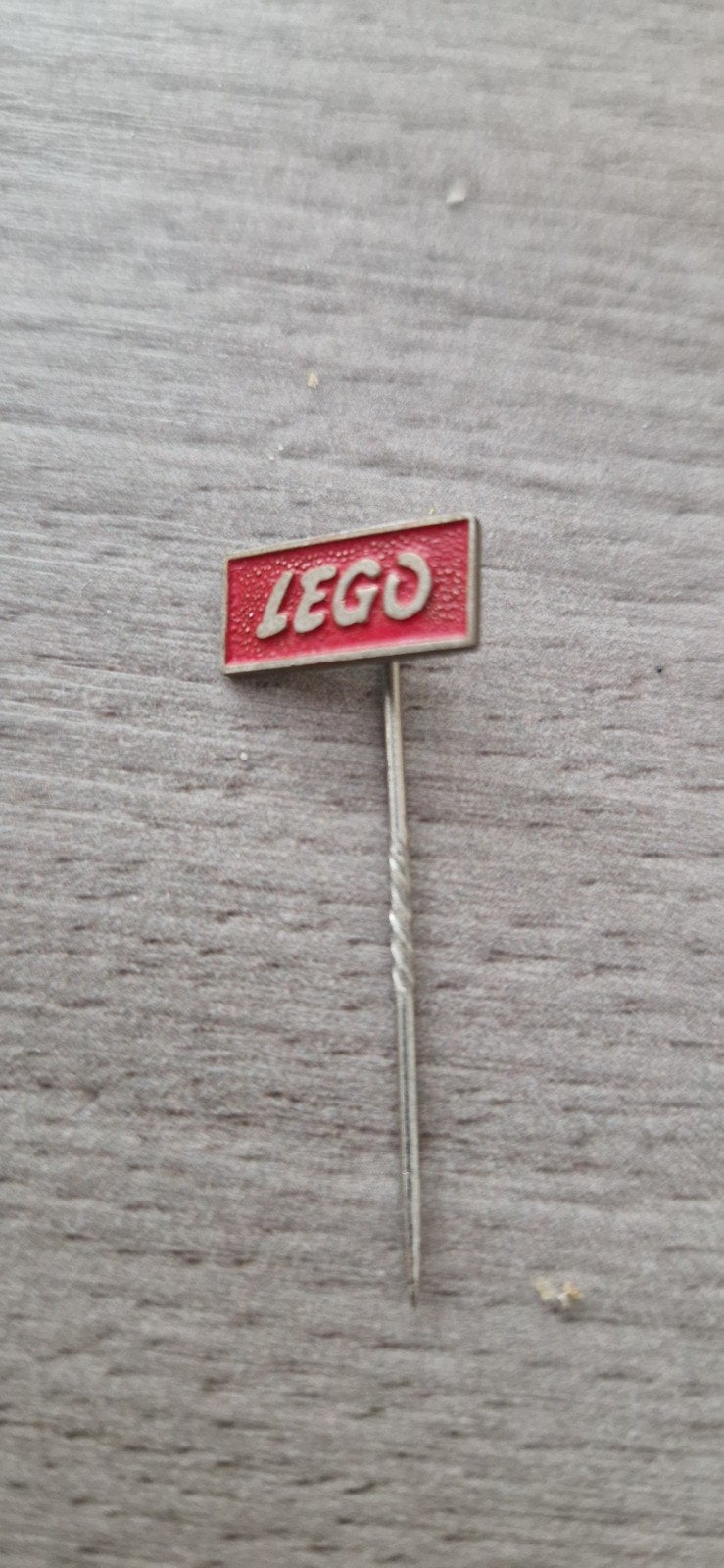 Vintage LEGO Reclamespeld Jaren 60 – Originele Metaal/Emaill, Verzenden, Gebruikt, Merk, Speldje of Pin