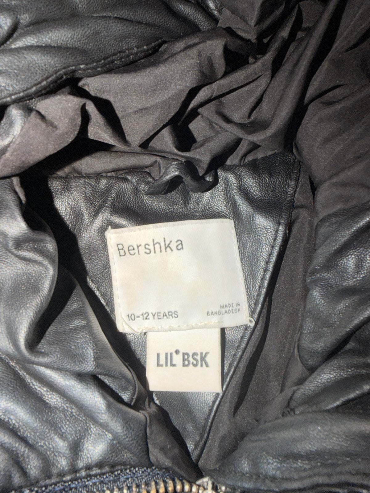 Bershka Pufferjack met capuchon - Zwart (10-12 jaar), Kinderen en Baby's, Ophalen, Gebruikt, Jongen of Meisje, Jas