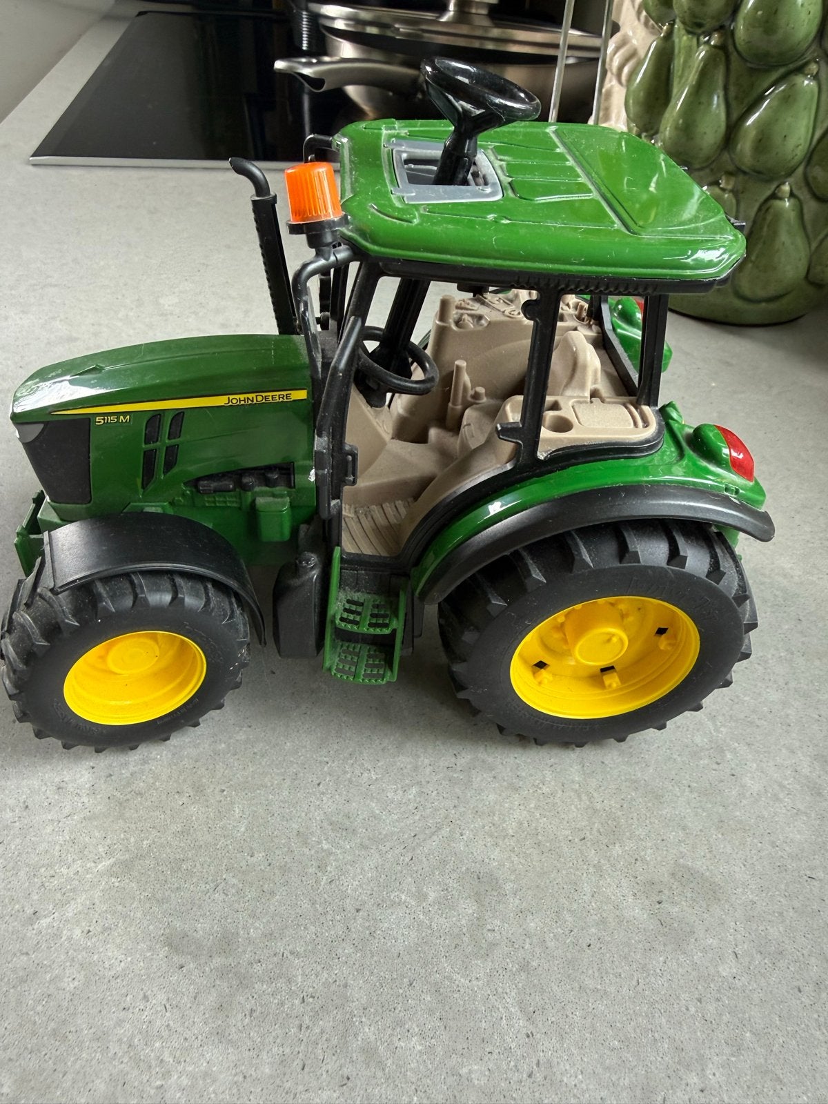 Bruder John Deere 5115M Tractor Speelgoed, Ophalen, Gebruikt