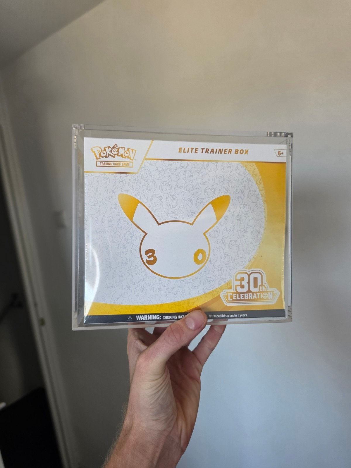Sealed Pokémon 30th Celebration Elite Trainer Box (ETB), Ophalen of Verzenden, Nieuw, Boosterbox, Foil