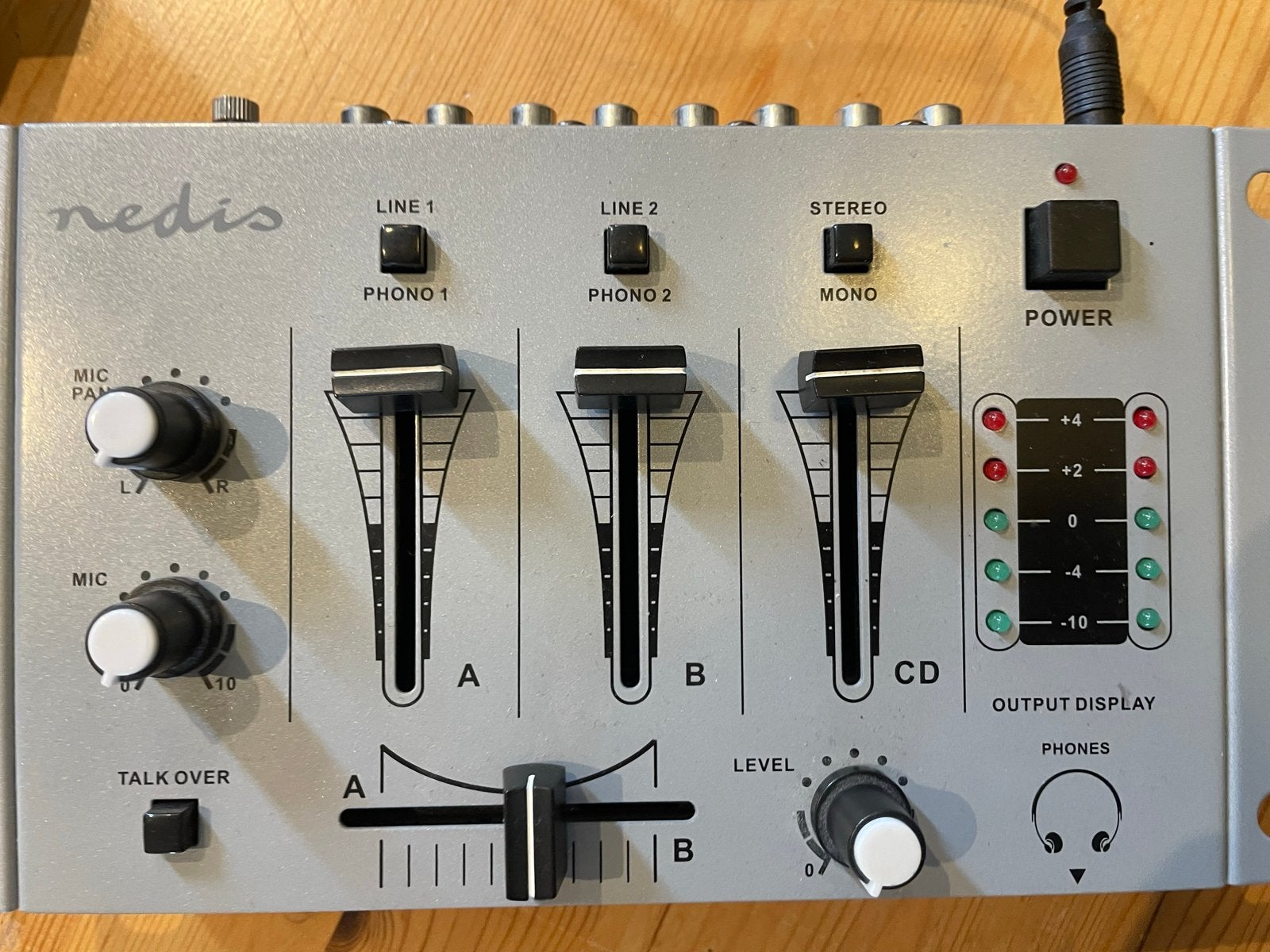 Nedis MIXD050GY DJ-mixer - Compact en compleet, Ophalen of Verzenden, Zo goed als nieuw, Dj-set, Overige merken