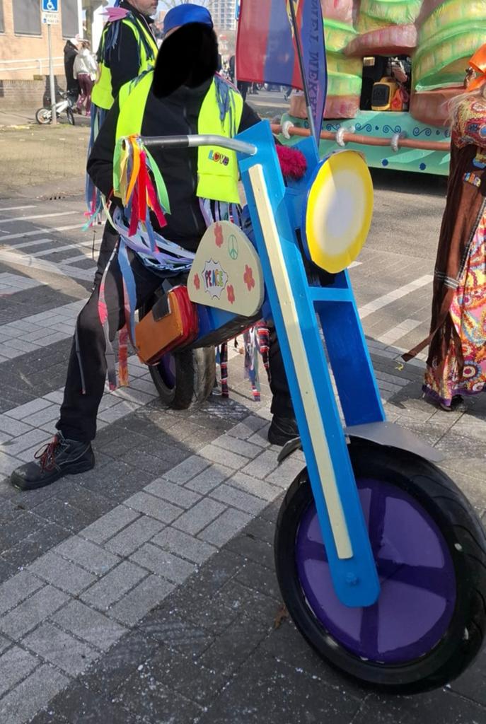 2x motor of biker loop fiets / flower power / ZSM ophalen!!, Ophalen, Zo goed als nieuw, Carnaval