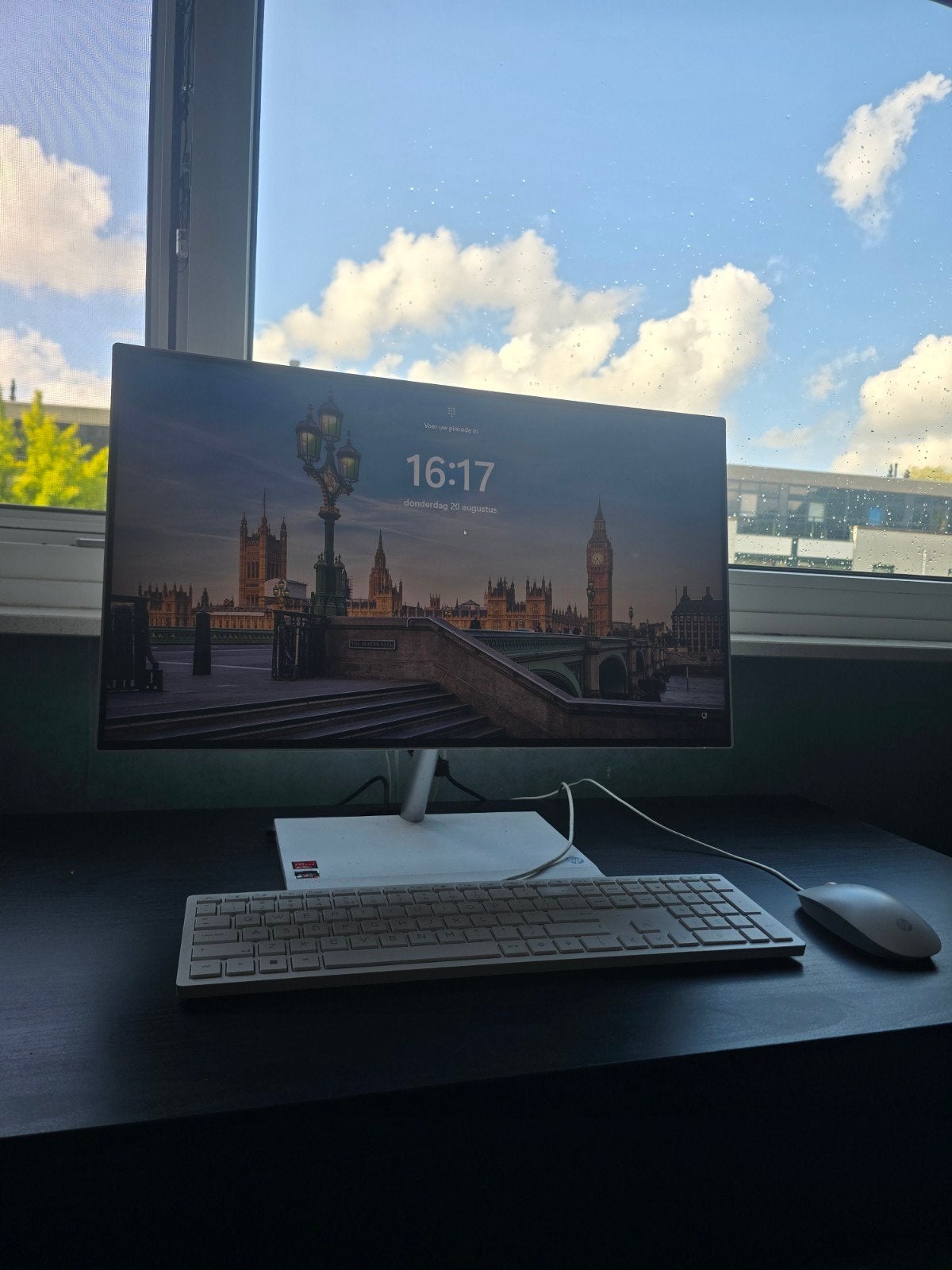 HP All-in-One PC met 23,8 inch scherm., Computers en Software, Desktop Pc's, Ophalen of Verzenden, Zo goed als nieuw