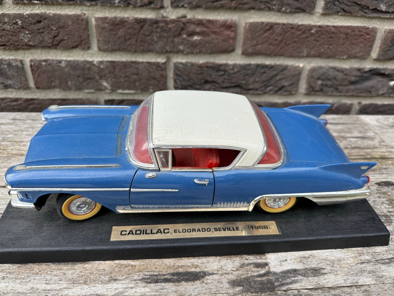 Cadillac Eldorado Seville 1958 Modelauto - Blauw/Wit, Ophalen, Gebruikt, Auto, Overige merken