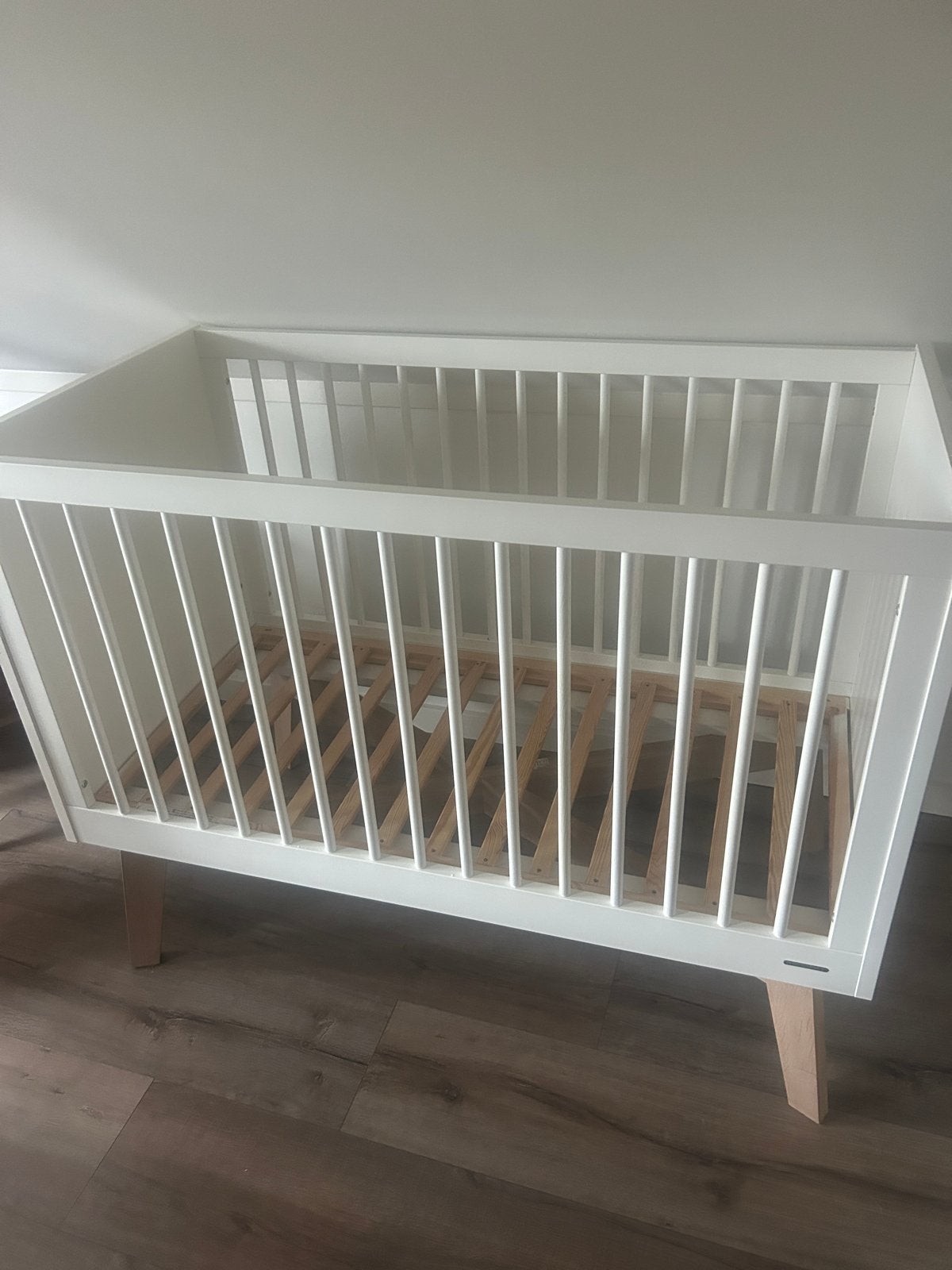 Kidsmill ledikant en commode wit, eiken voet, Kinderen en Baby's, Ophalen, Gebruikt, 70 tot 85 cm, 140 tot 160 cm