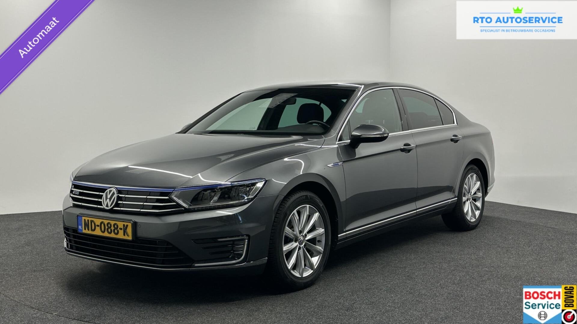 Volkswagen Passat 1.4 TSI GTE Connected TREKHAAK-NAVI-DAB-ST, Gebruikt, Euro 6, Met garantie (alle), 1622 kg