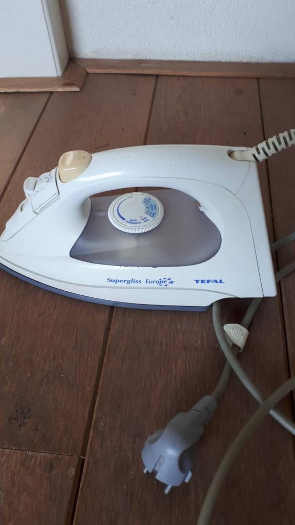 stoomstrijkijzer TEFAL SUPERGLISS ACTIV, Ophalen, Gebruikt, Strijkijzer met snoer