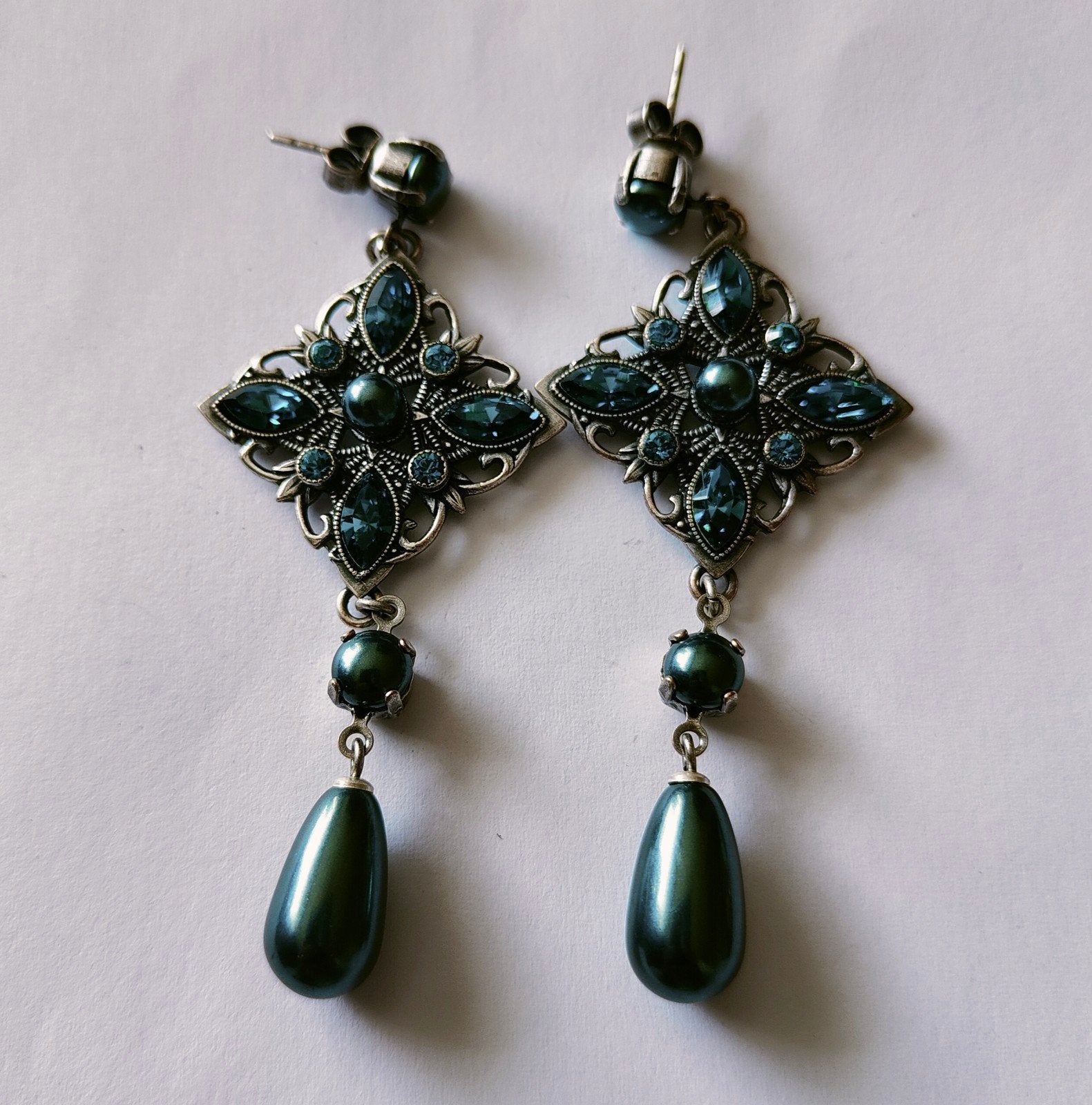 Vintage aqua blauw strass oorbellen, Ophalen of Verzenden, Zo goed als nieuw, Blauw, Overige materialen