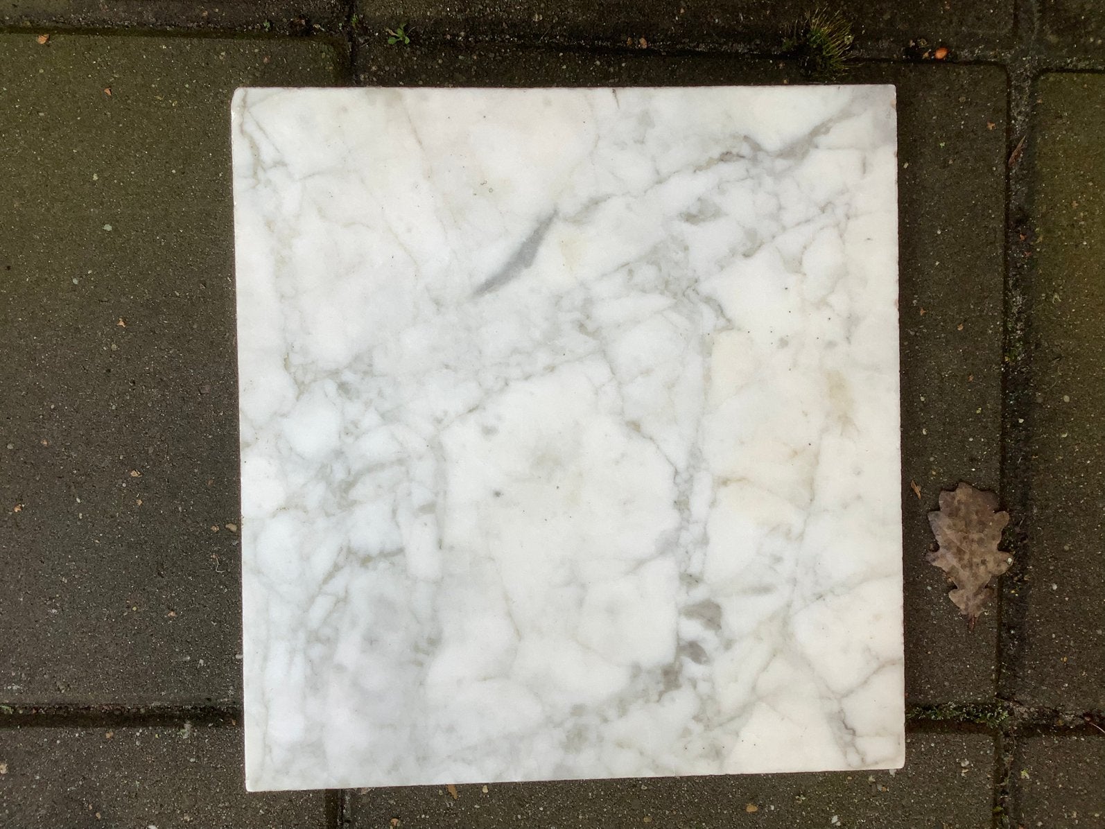 Te koop, wit marmeren plaat., Doe-het-zelf en Verbouw, Ophalen, 60 cm of meer, Gebruikt, Minder dan 5 m²