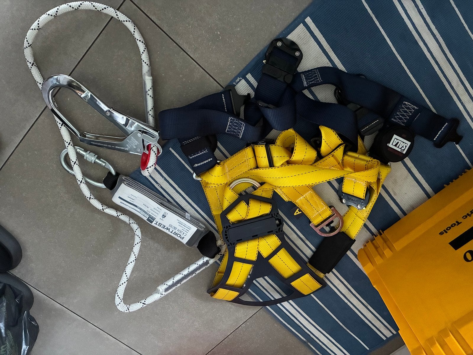 Valbeveiligingsharnas met lijn - Portwest en DBI Sala, Doe-het-zelf en Verbouw, Ophalen of Verzenden, Gebruikt