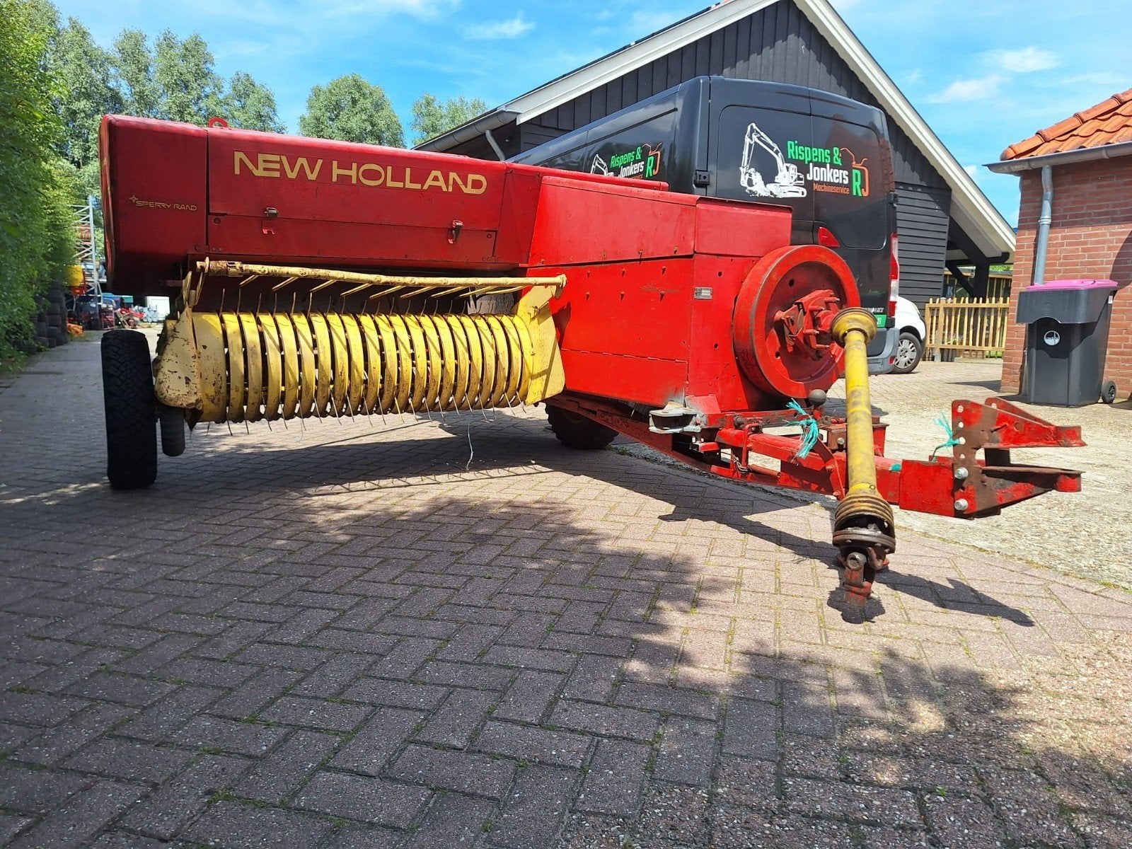 New Holland 276 kleine pakkenpers balenpers pakjes pers, Ophalen, Glastuinbouw, Gewasbescherming en Bemesting