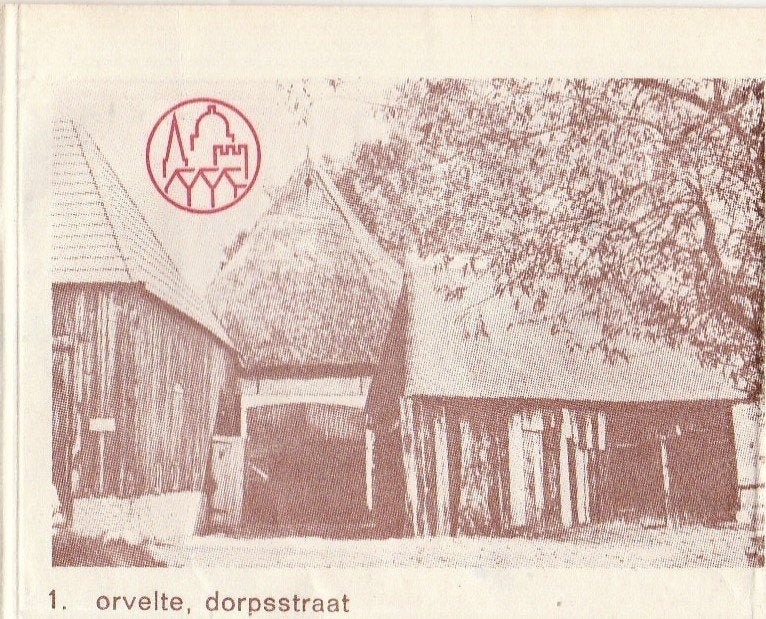 Dorpsstraat Orvelte - oude boerderij met rieten dak, Ophalen of Verzenden