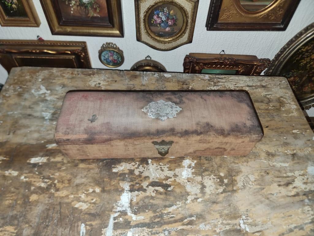Oud frans handschoenen doosje rood velours, Antiek en Kunst, Curiosa en Brocante, Ophalen of Verzenden