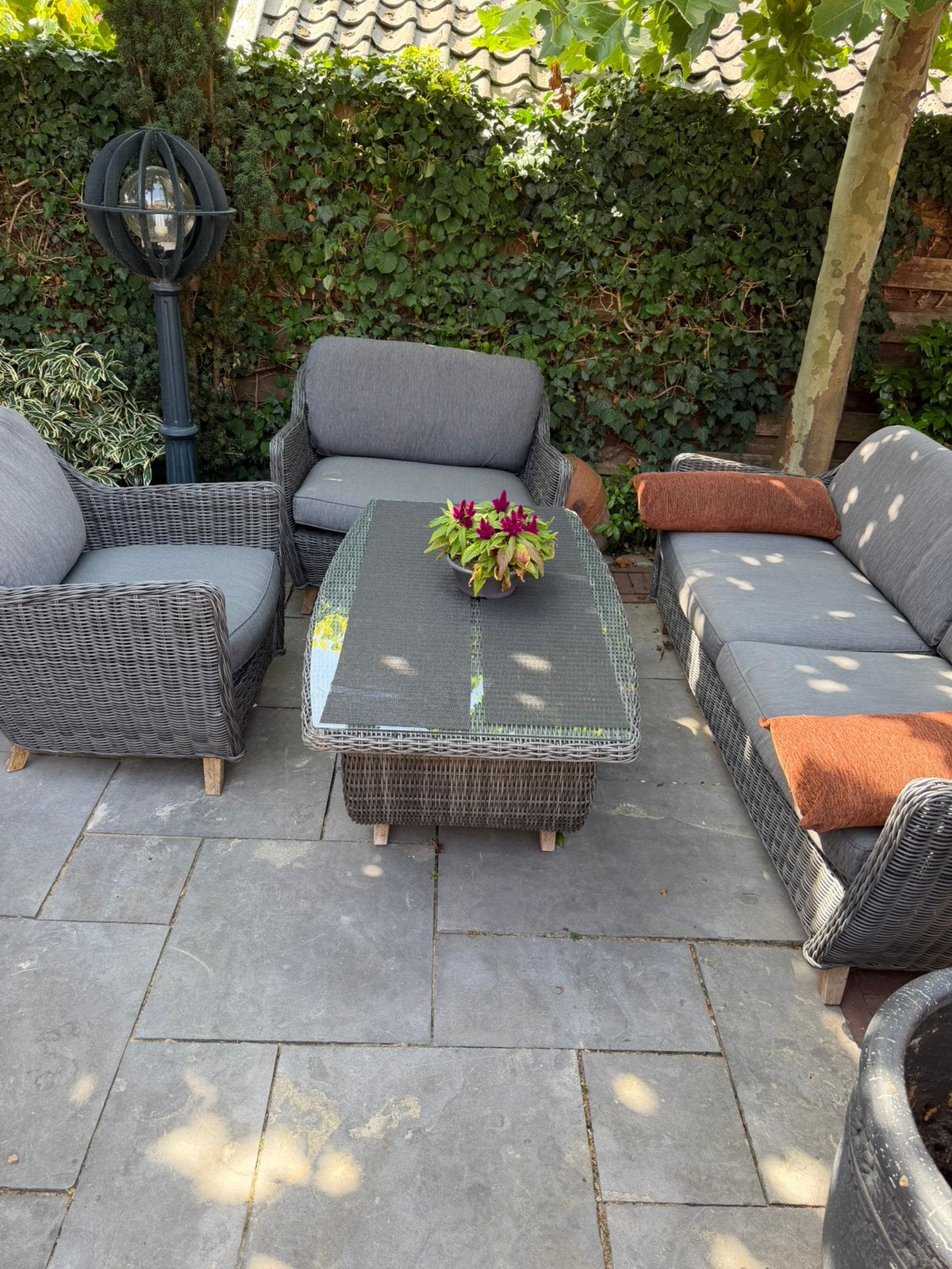 Luxe tuinset – 2 fauteuils, 3-zitsbank & tafel, Ophalen, Zo goed als nieuw, Wicker, 5 zitplaatsen