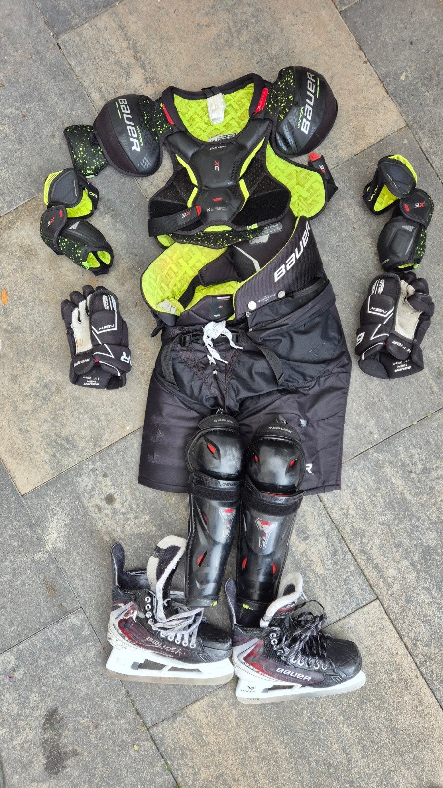 Complete ijshockey uitrusting 10-12 jaar (Bauer), Sport en Fitness, Ophalen of Verzenden, Gebruikt, Schaatsen
