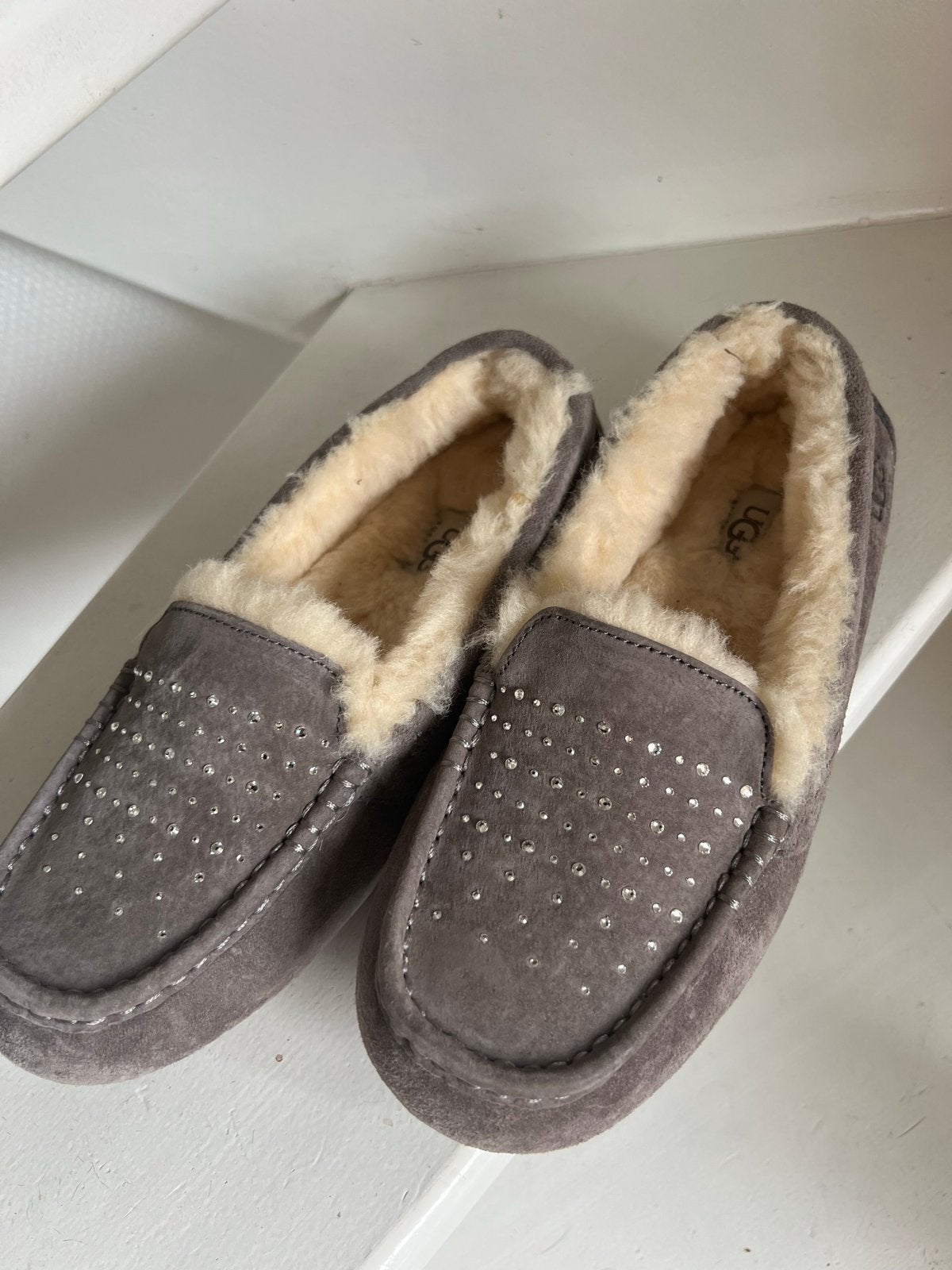 UGG Australia moccasins Maat 39, past voor. 37,5-38, Ophalen of Verzenden, Zo goed als nieuw, Grijs, Pantoffels of Sloffen
