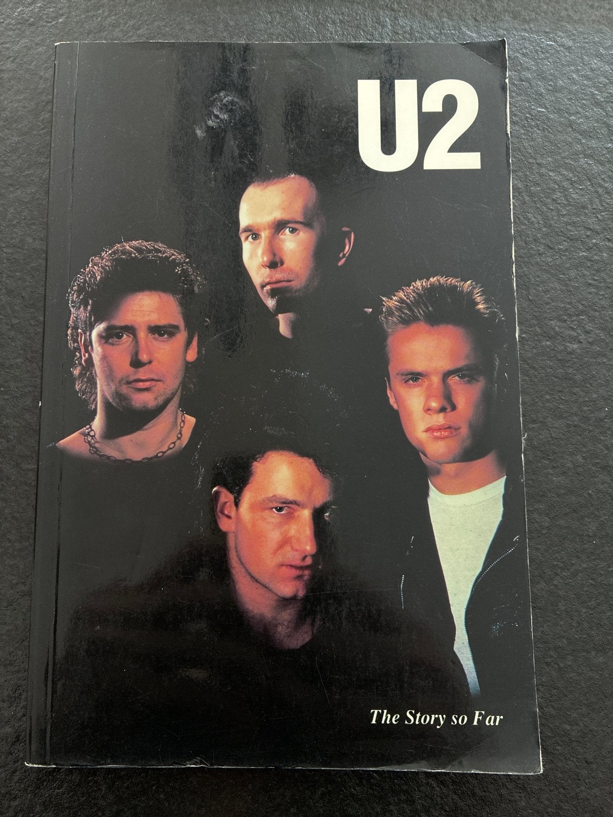 U2: The Story So Far - Boek over de band U2, Ophalen of Verzenden, Gelezen, Artiest