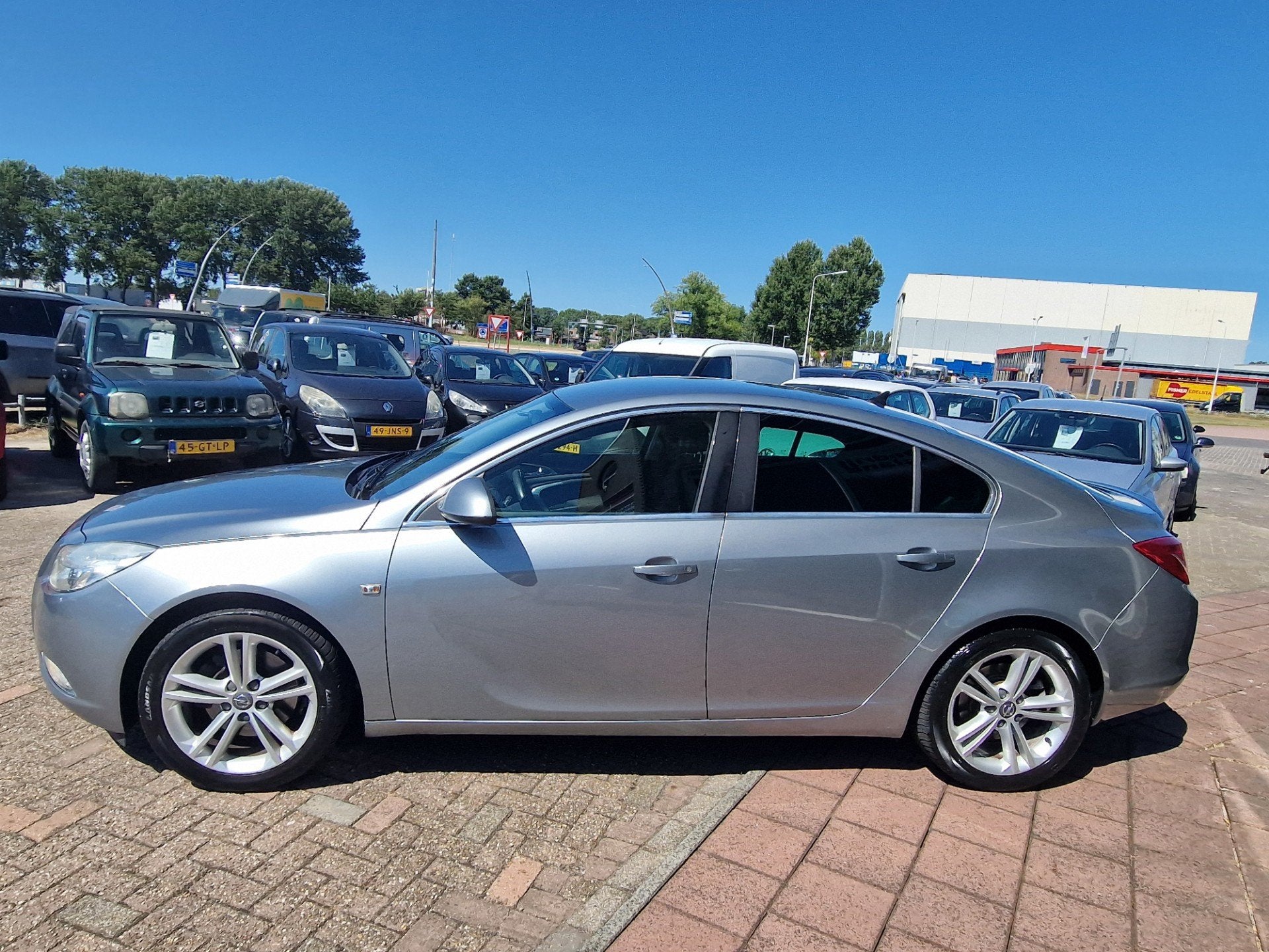 Opel Insignia 1.6 T Cosmo - Clima - Cruise - NIEUWE APK -, Auto's, Voorwielaandrijving, Euro 5, Stof, Gebruikt