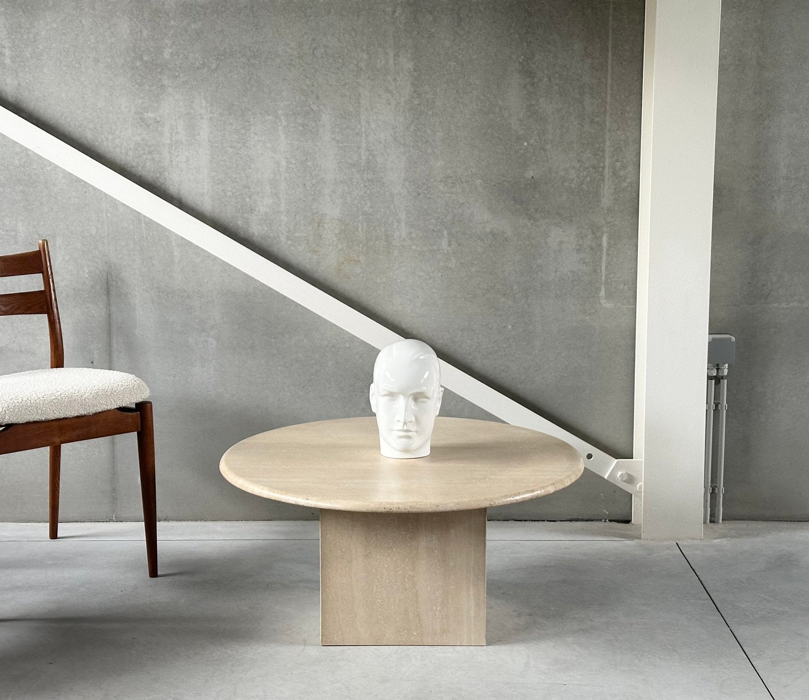 Vintage ronde travertine coffeetable, Antiek en Kunst, Ophalen