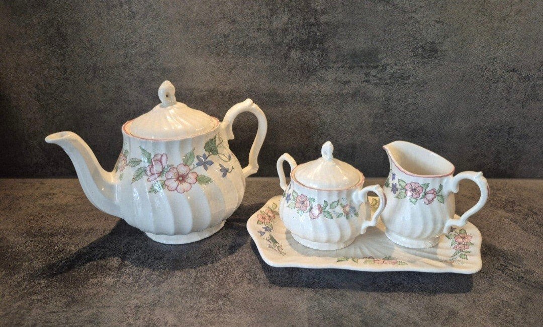 theepot met suikerpot en melkkan / Springfield, Antiek en Kunst, Ophalen