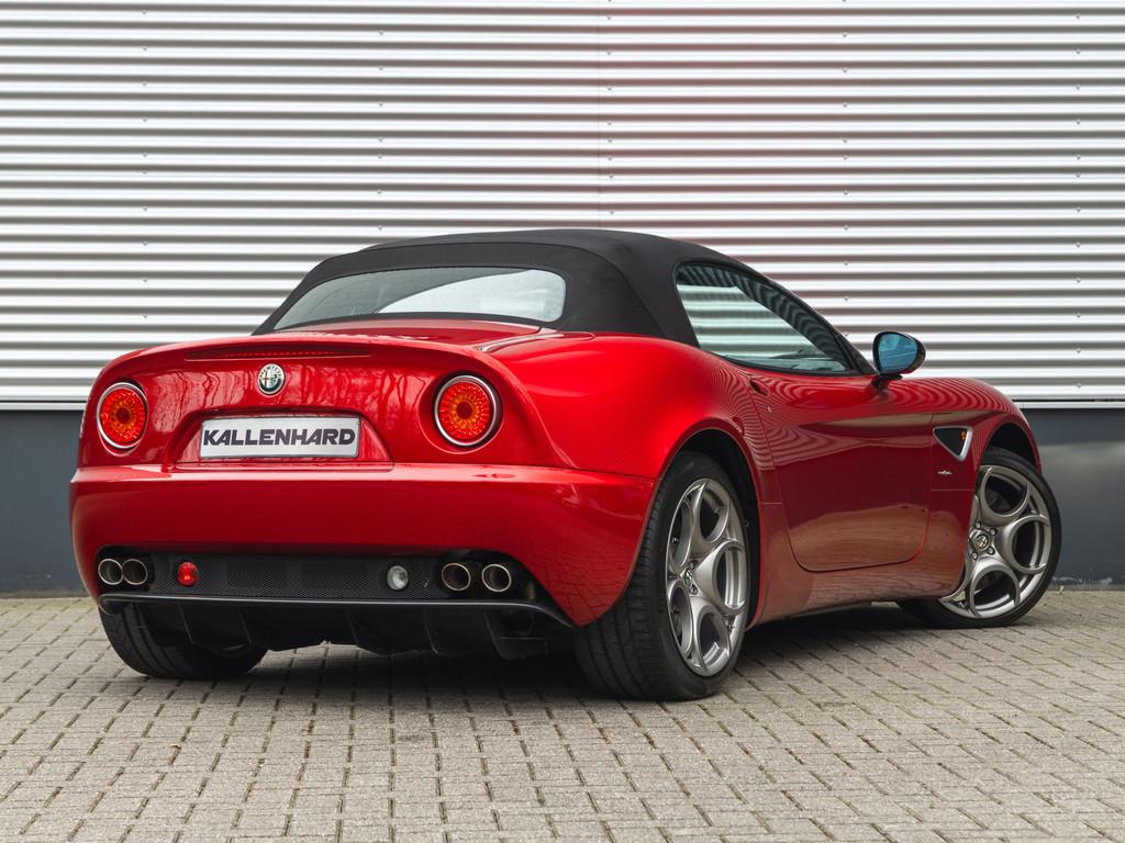 Alfa Romeo 8C Competizione Spider 4.7 V8 (bj 2010), 12 maanden, Achterwielaandrijving, 1650 kg, 8C