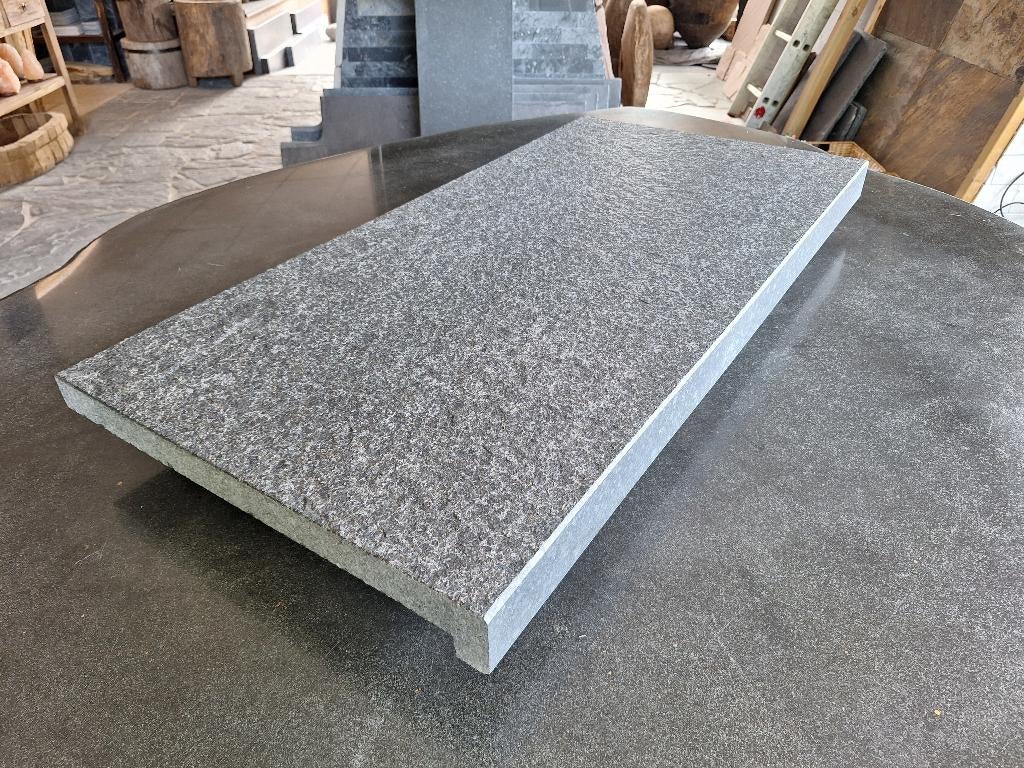 Basalt Traptrede 80x40x3/5 cm € 45,95 per stuk, Tuin en Terras, Grind, Keien en Split, Nieuw, Overige typen, Antraciet, Basalt