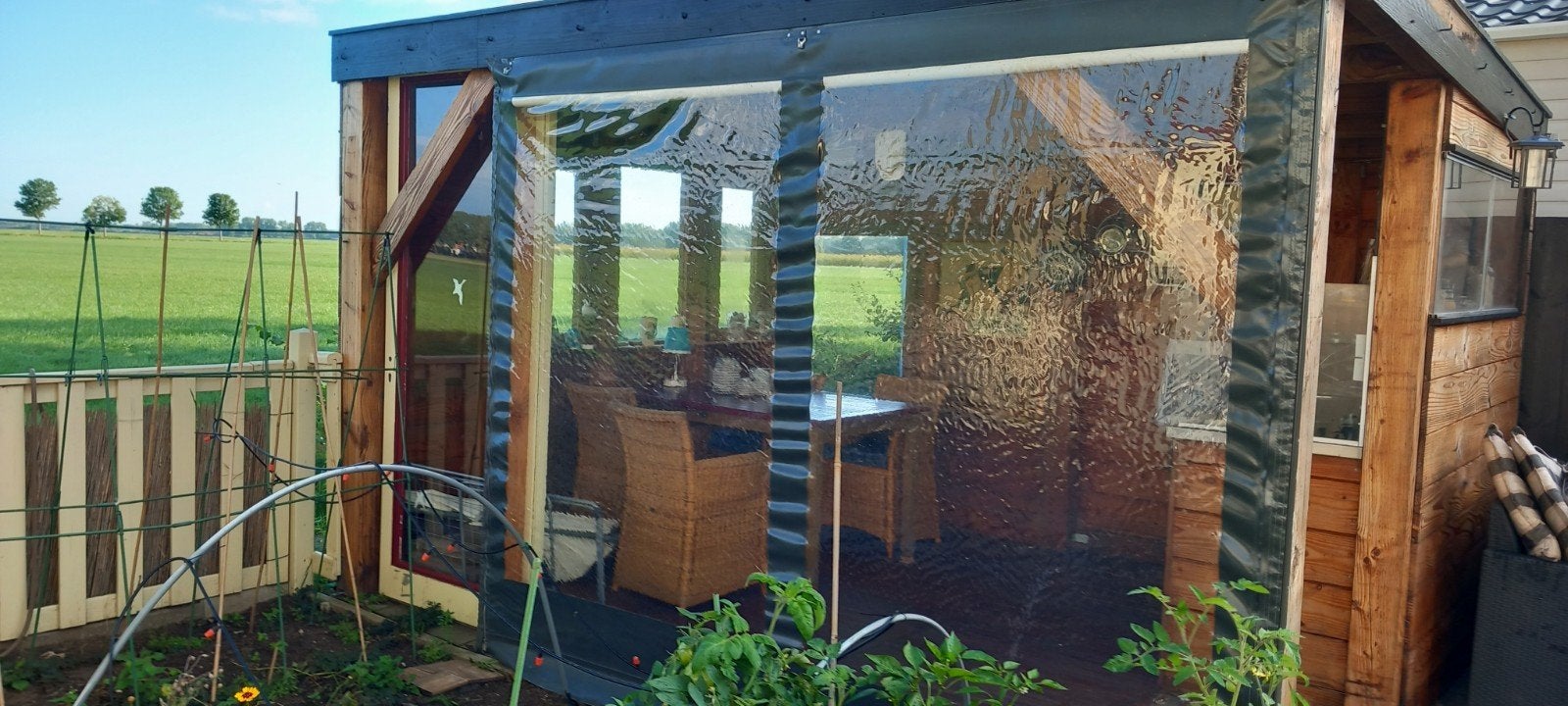 Douglas Buitenkeuken met Wind-/Regenscherm en Zonnescherm