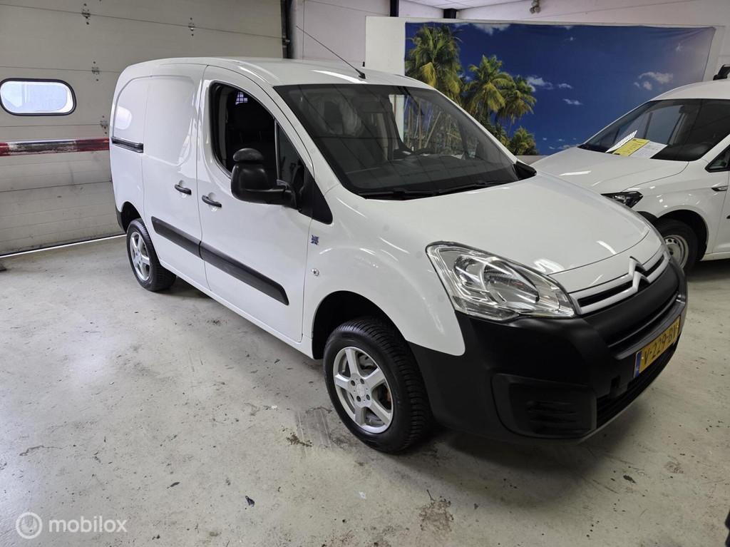 Citroen Berlingo 4X4 1.6 BlueHDI 4X4, Auto's, 4 cilinders, Citroën, Wit, Origineel Nederlands