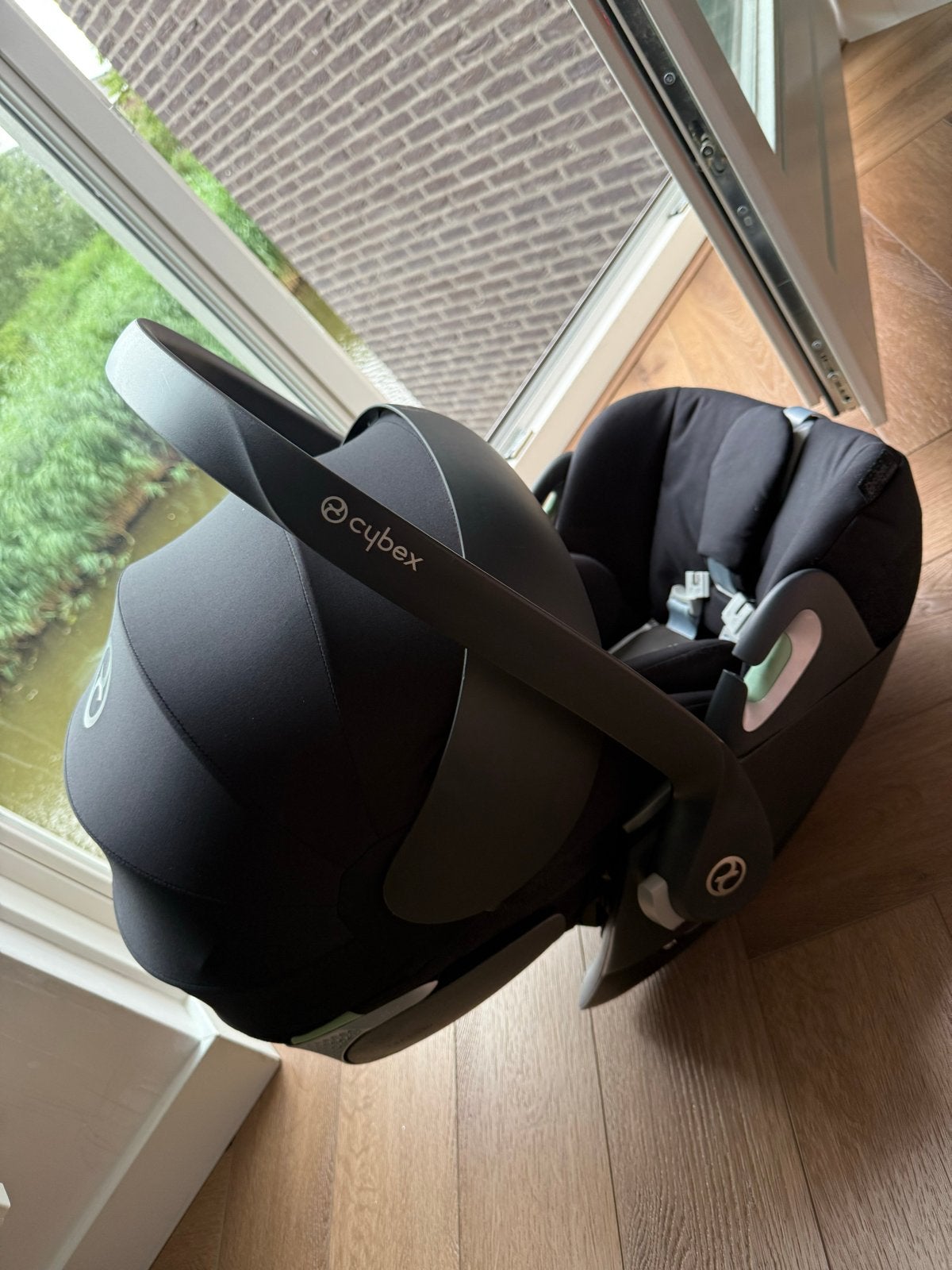 Cybex Cloud T i-Size autostoel + Ukkie beschermhoes, Slaapstand, Zo goed als nieuw, Isofix, 0 t/m 13 kg