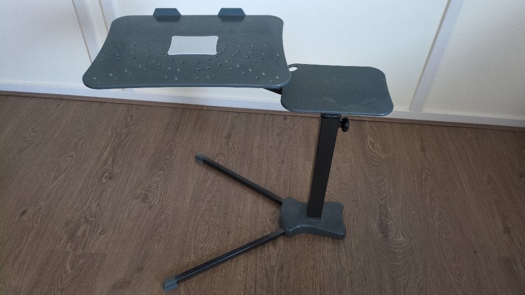 Verstelbare laptoptafel, Computers en Software, Ophalen, Gebruikt, In diepte verstelbaar