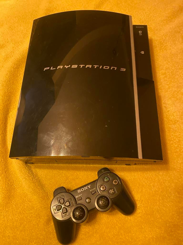 PlayStation 3 Phat met controller + 38 games, Spelcomputers en Games, Spelcomputers | Sony PlayStation 3, Ophalen, Met games, Phat