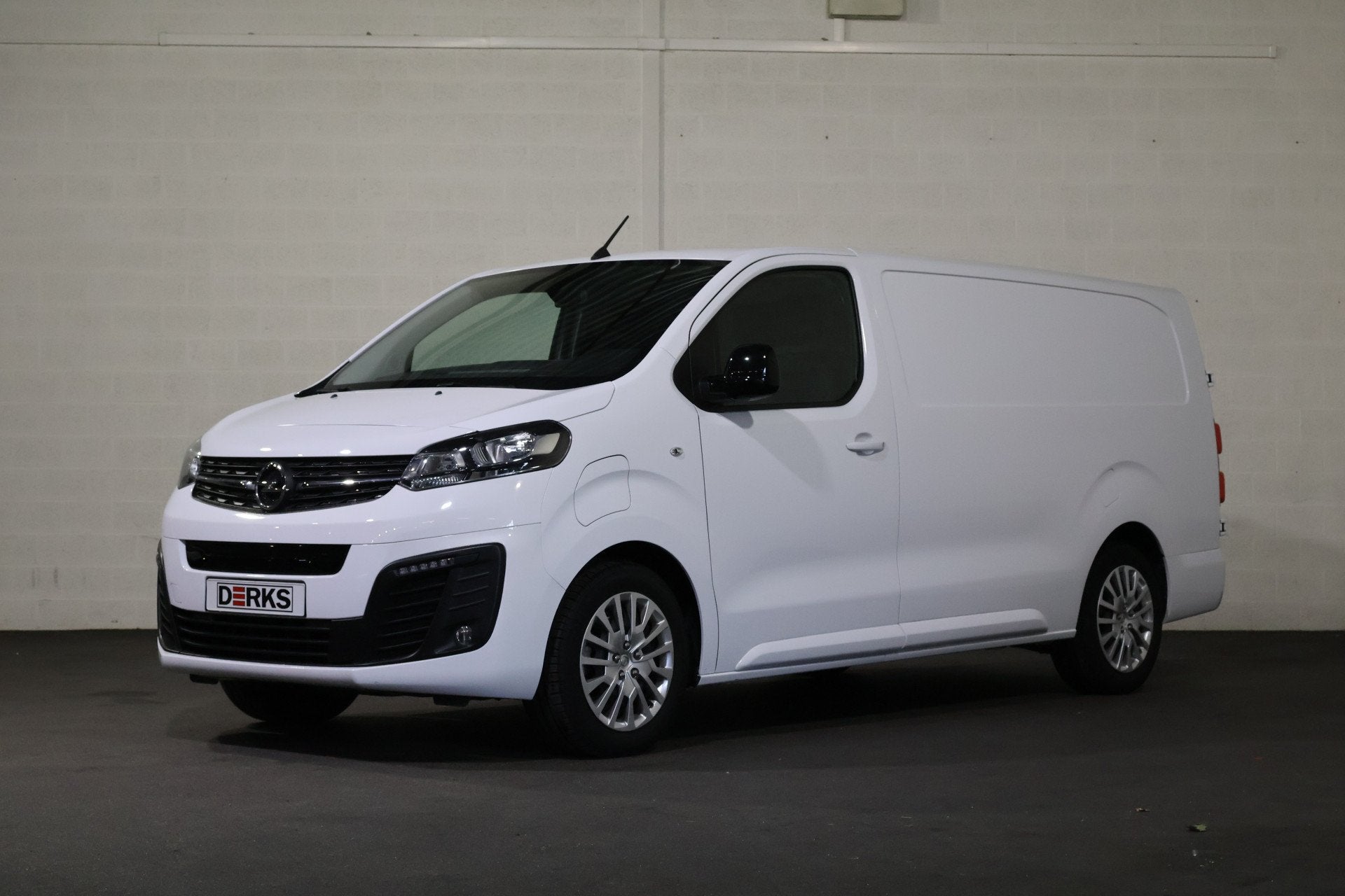 Opel Vivaro-e L3 H1 50 kWh (bj 2023), Auto's, Stof, Gebruikt, Wit, Opel