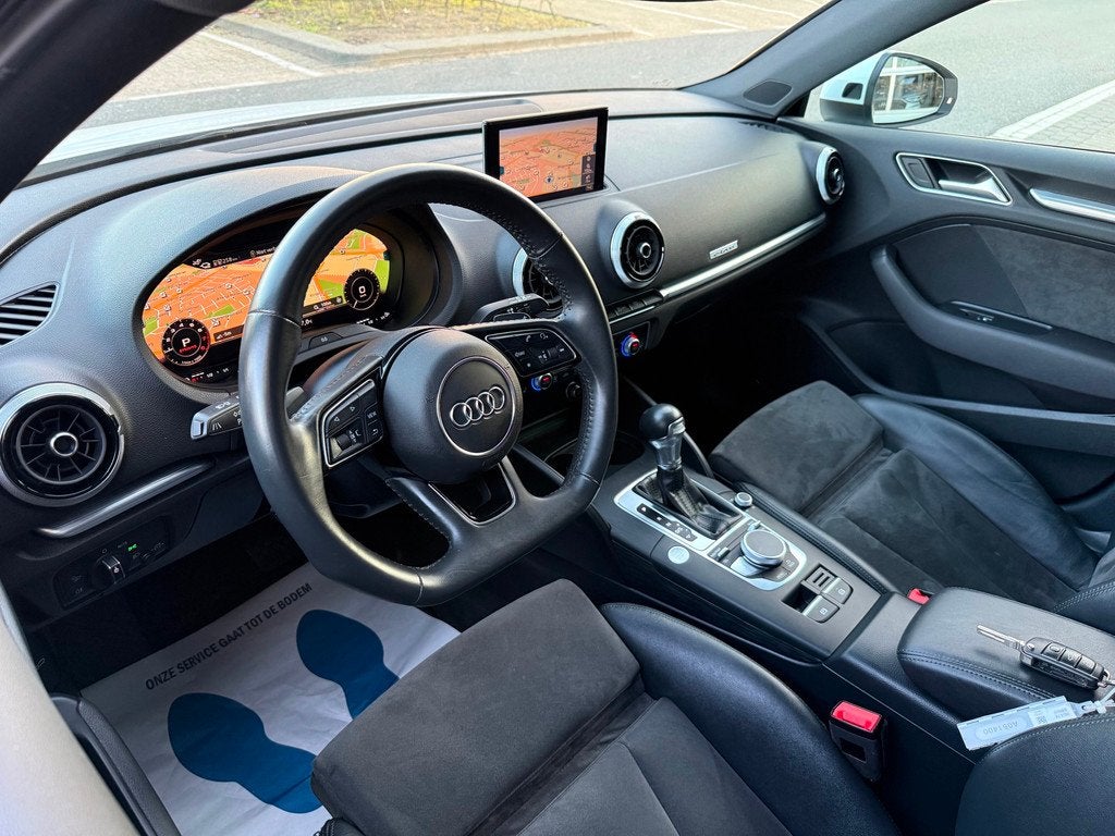 Audi A3 Sportback 40 e-tron Sport 204PK S18/LED/CAM/NAV/LEER, Auto's, Audi, Gebruikt, 4 cilinders, Wit, Hybride Elektrisch/Benzine