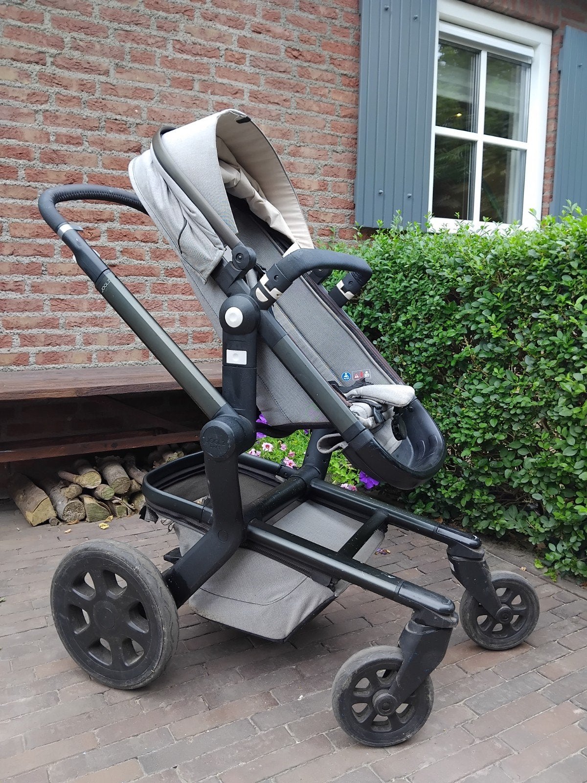 Joolz kinderwagen met gebruikerssporen, kan niet inklappen, Ophalen, Gebruikt, Overige merken