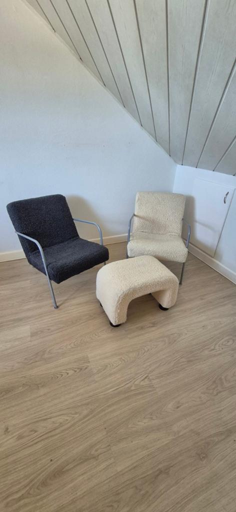 2 teddy stoelen met poef - grijs en crème, Ophalen, Gebruikt, Twee, Stof
