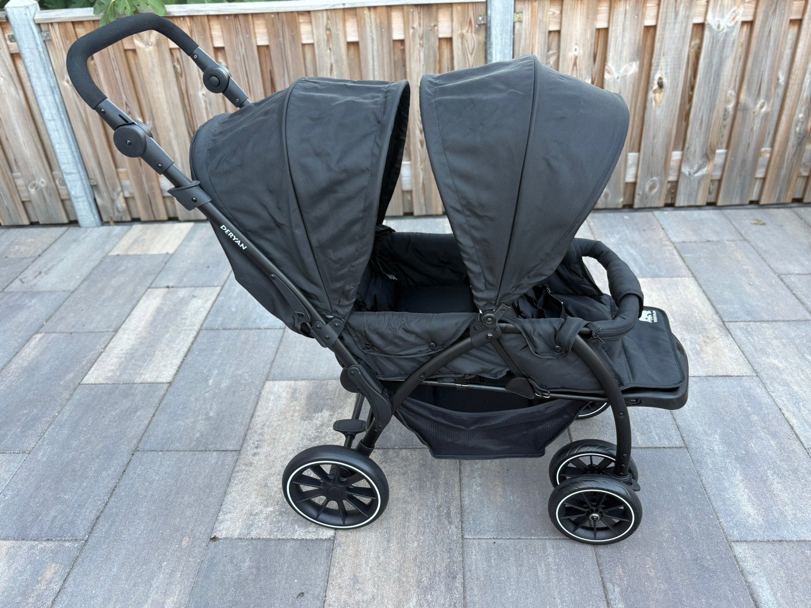 Duo kinderwagen, Ophalen, Nieuw, Regenhoes