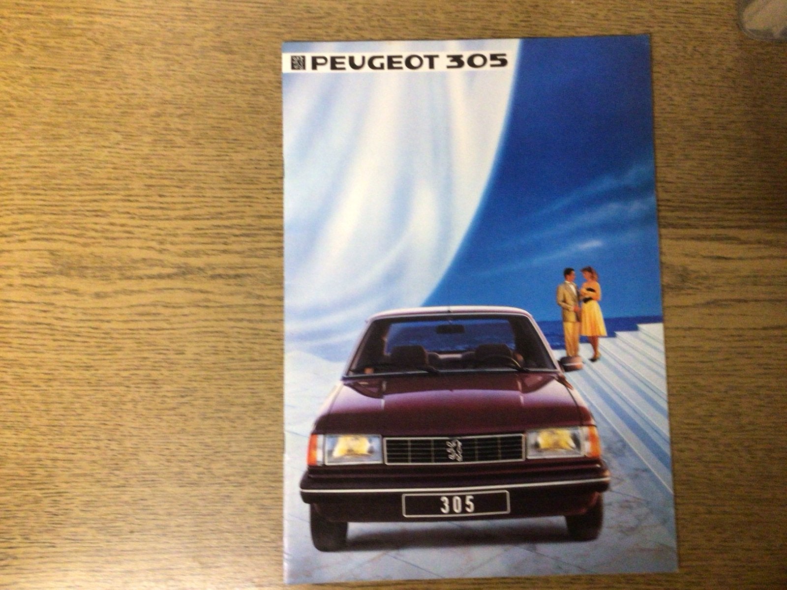 Peugeot 305 brochure uit 1984 - Klassieke auto documentatie, Ophalen of Verzenden, Zo goed als nieuw, Peugeot