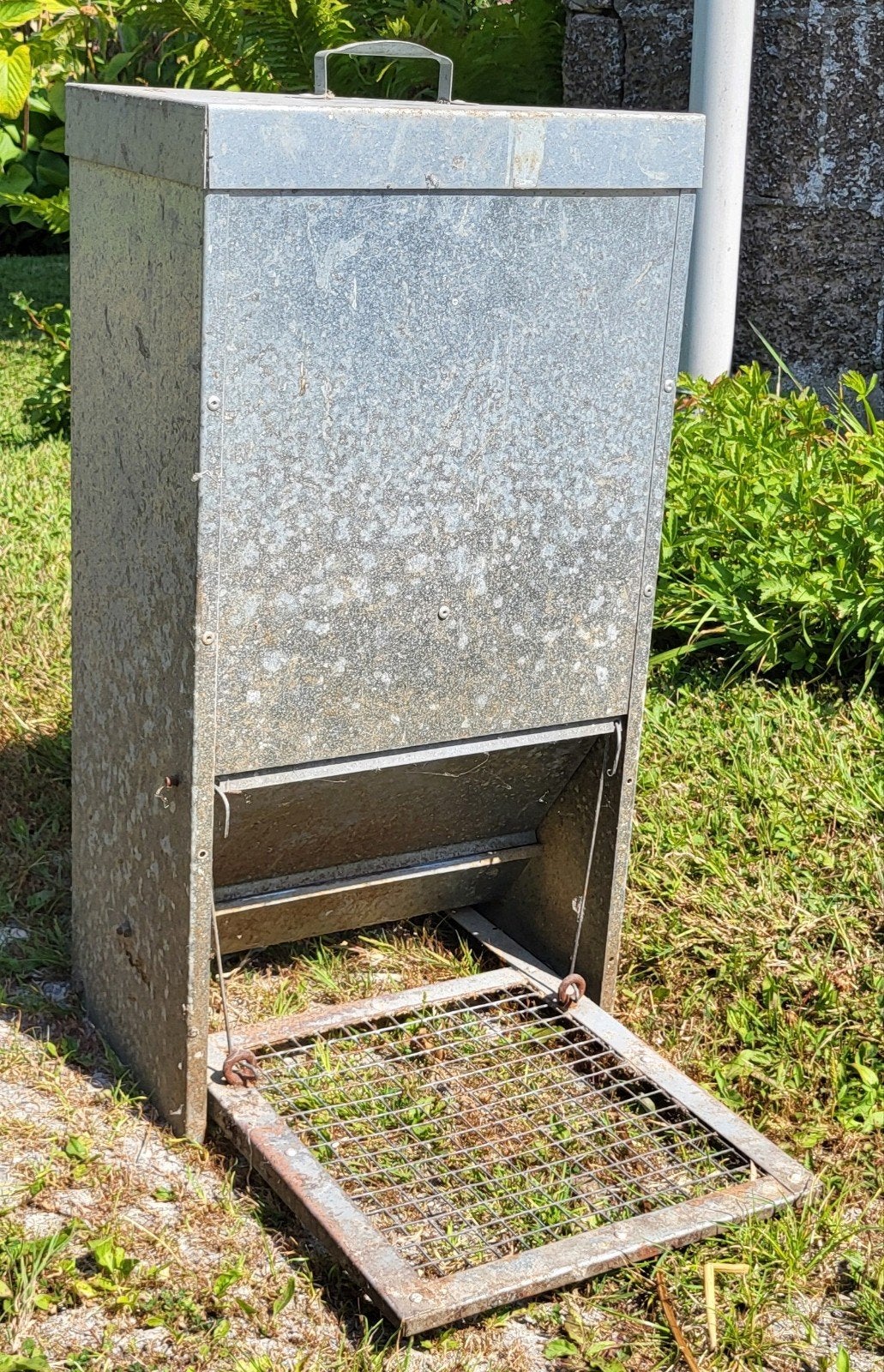 Voerautomaat, Ophalen, Drinken en Voederen